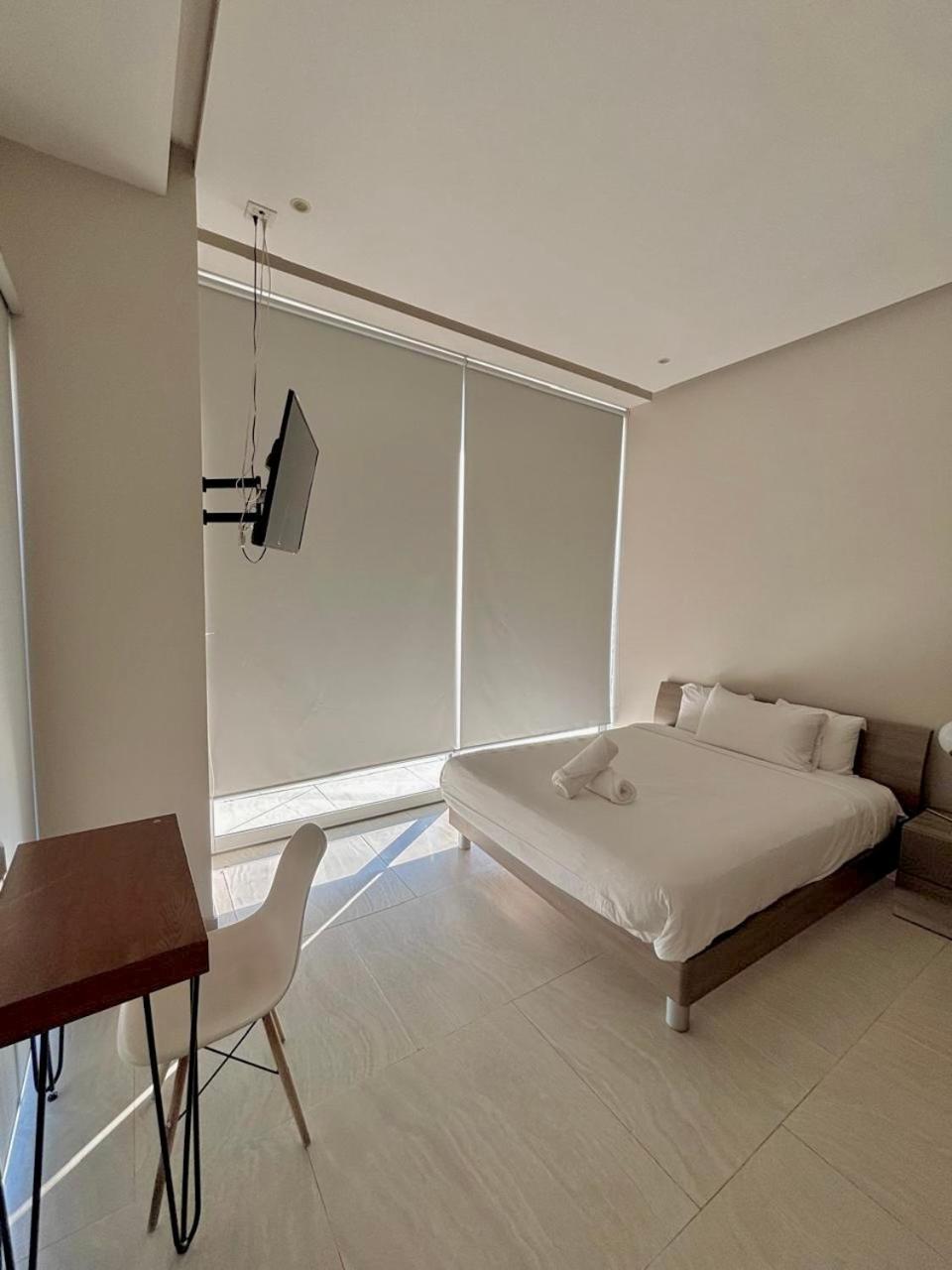 Park Life Guadalajara Aparthotel Eksteriør bilde
