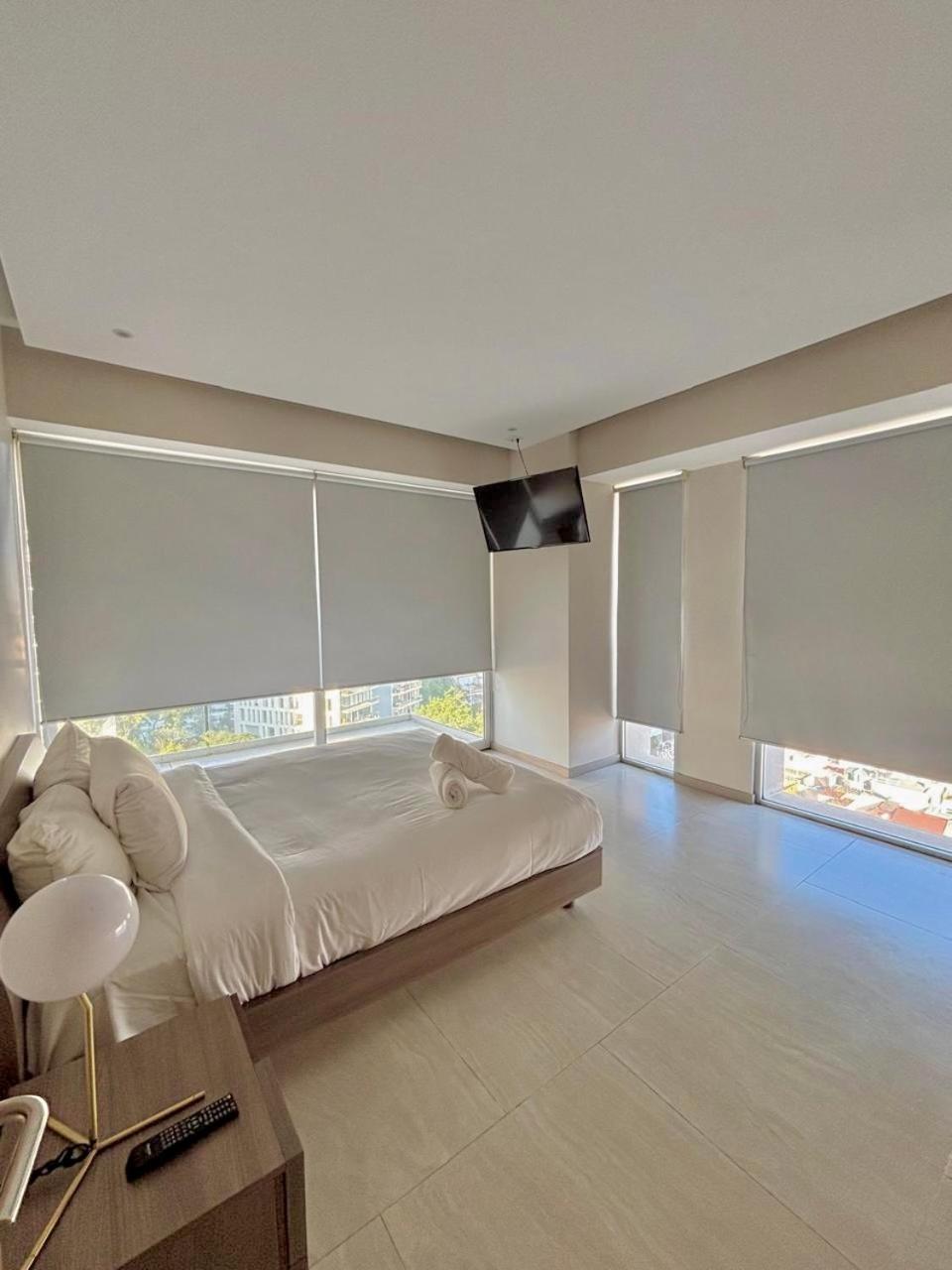 Park Life Guadalajara Aparthotel Eksteriør bilde
