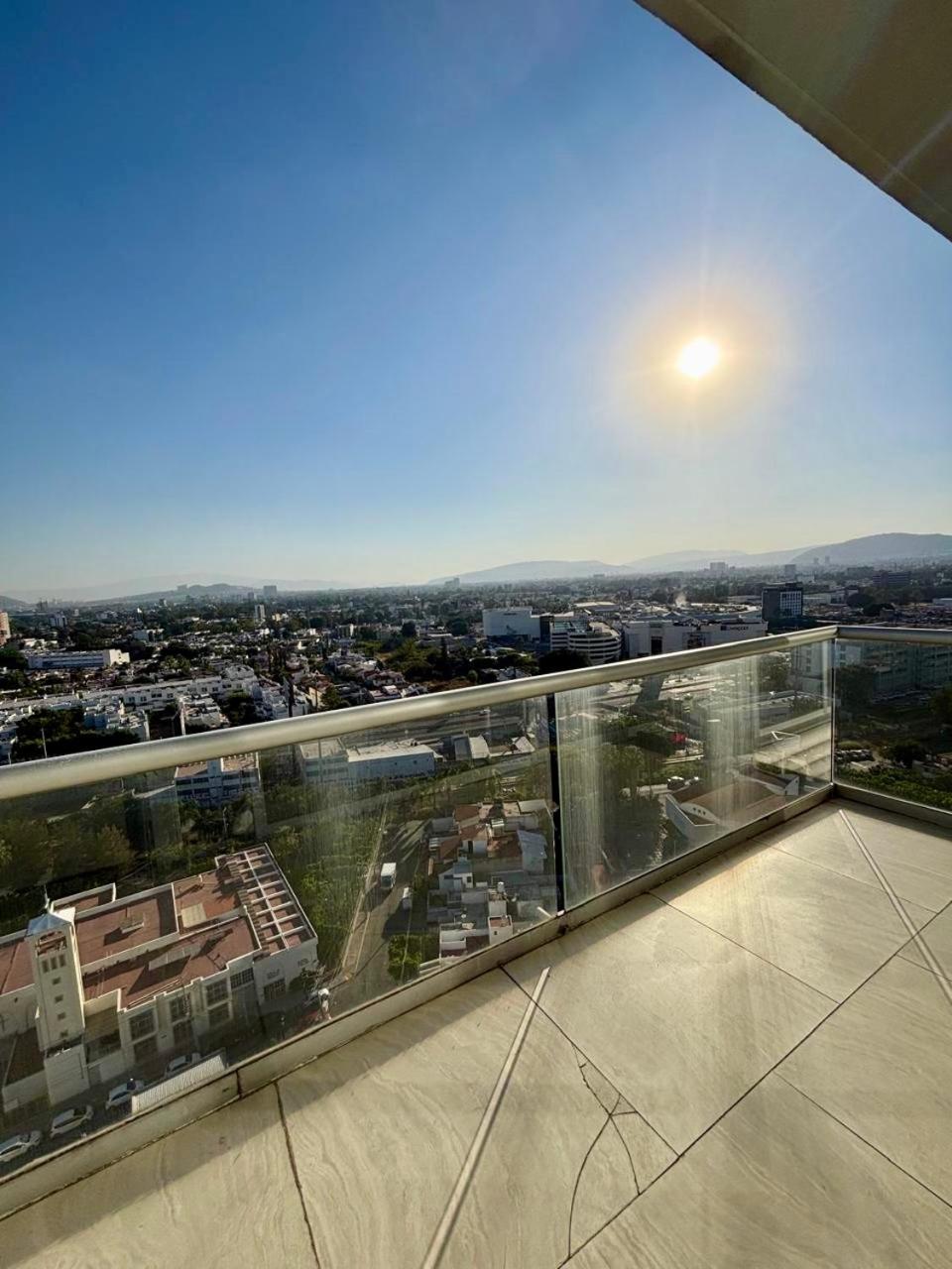 Park Life Guadalajara Aparthotel Eksteriør bilde
