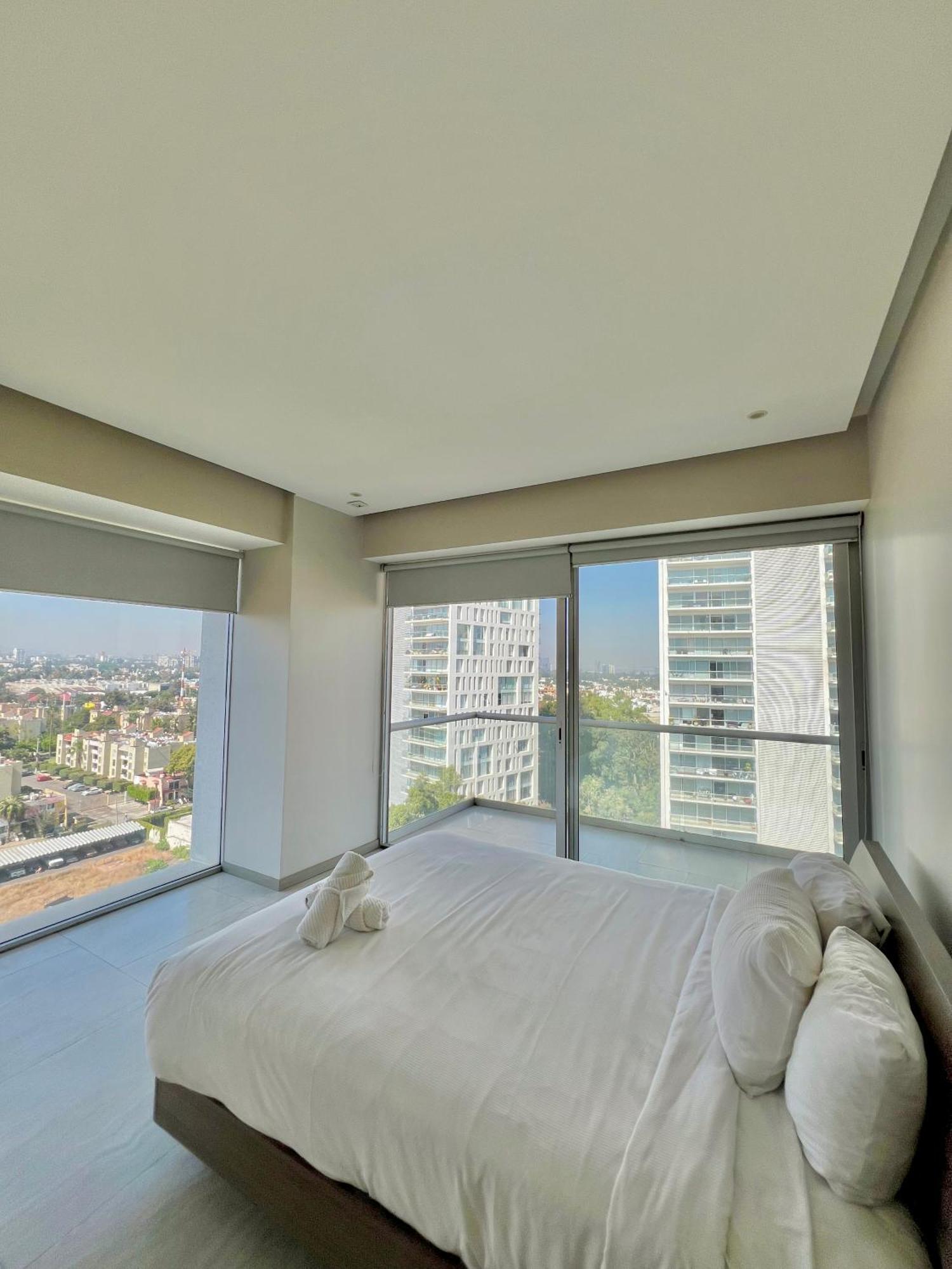 Park Life Guadalajara Aparthotel Eksteriør bilde