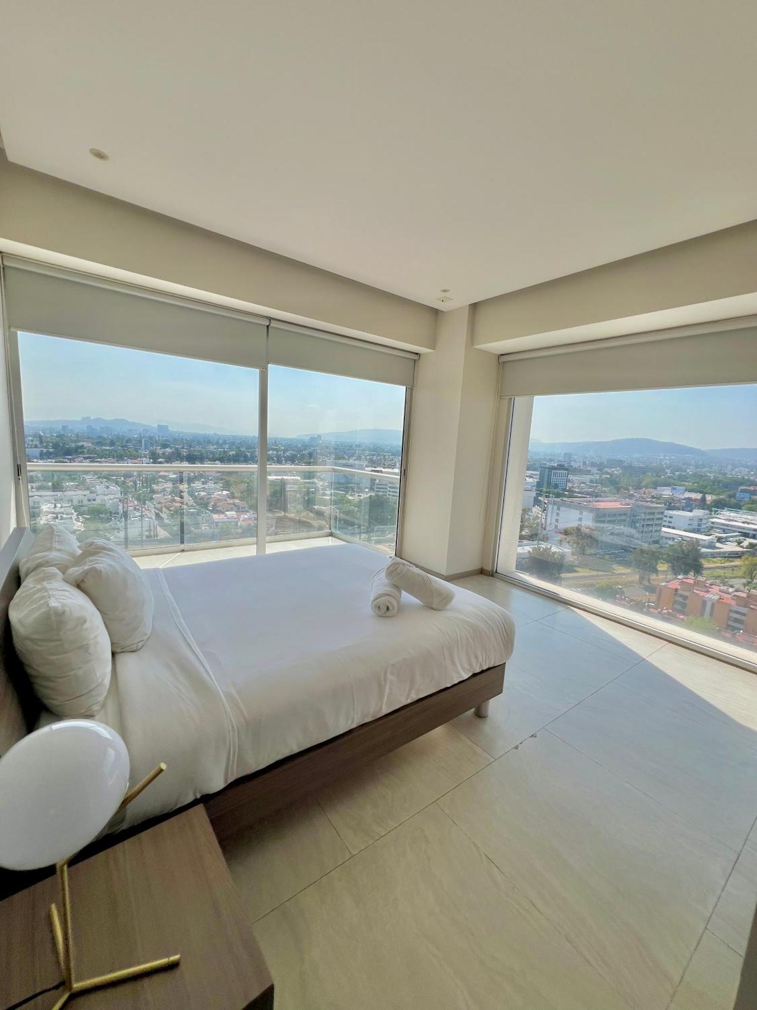 Park Life Guadalajara Aparthotel Eksteriør bilde