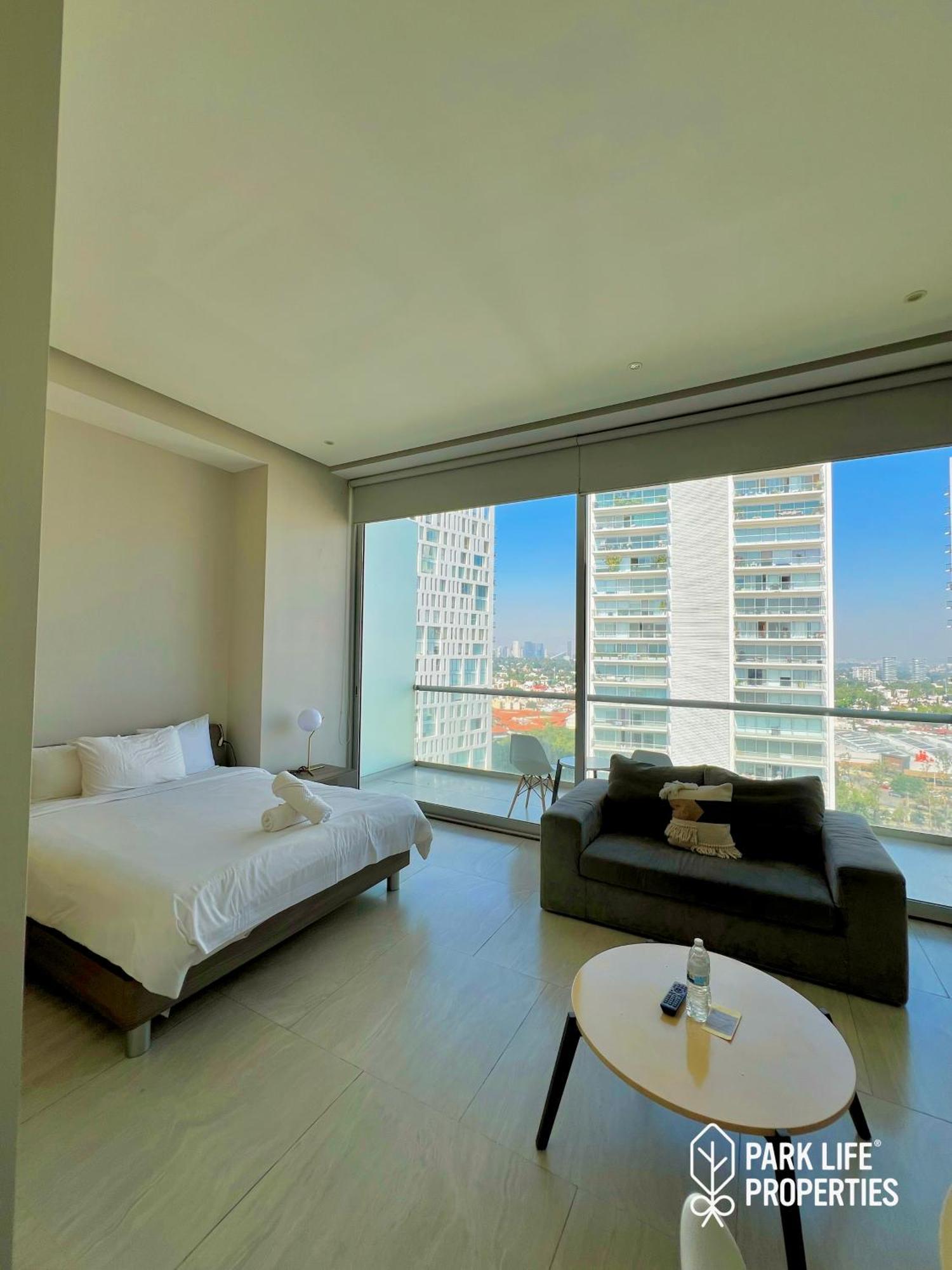 Park Life Guadalajara Aparthotel Eksteriør bilde